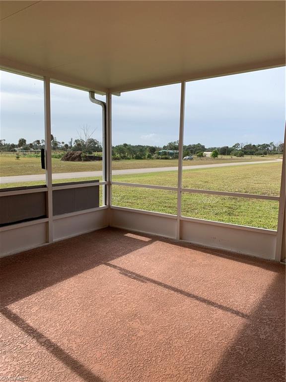 MIRROR LAKES - Residential