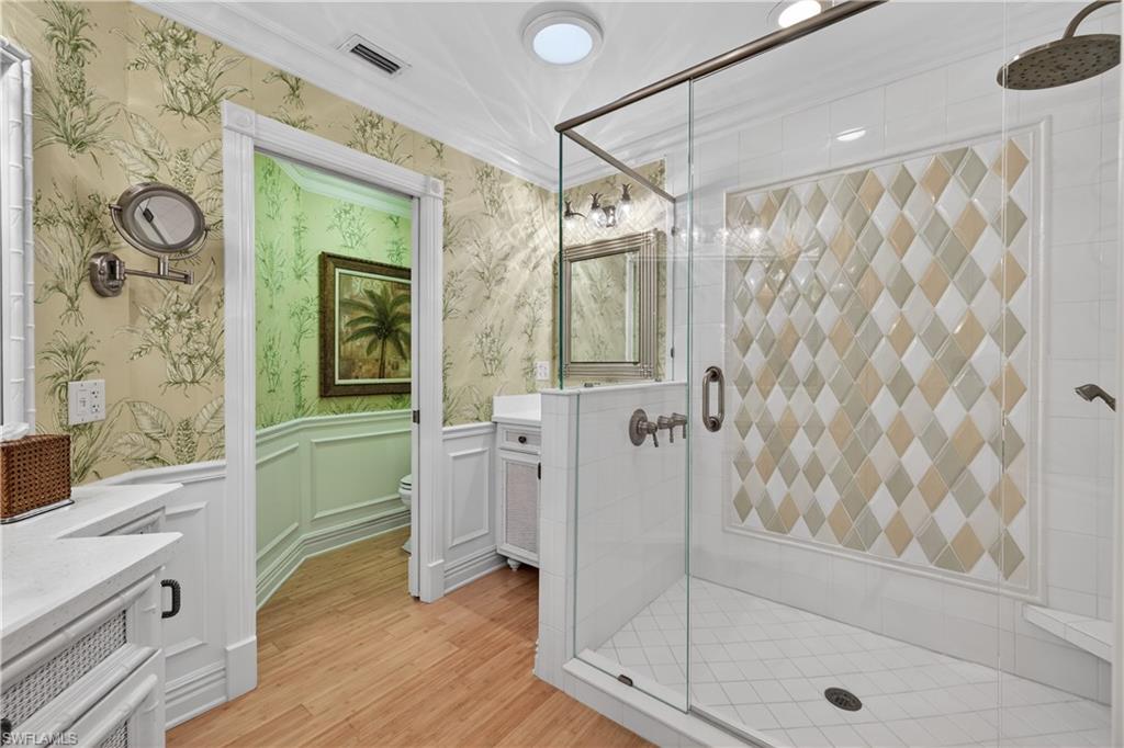 RIVERSIDE YACHT CLUB - Residential