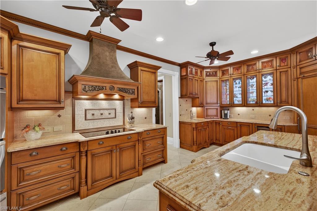 RIVERSIDE YACHT CLUB - Residential