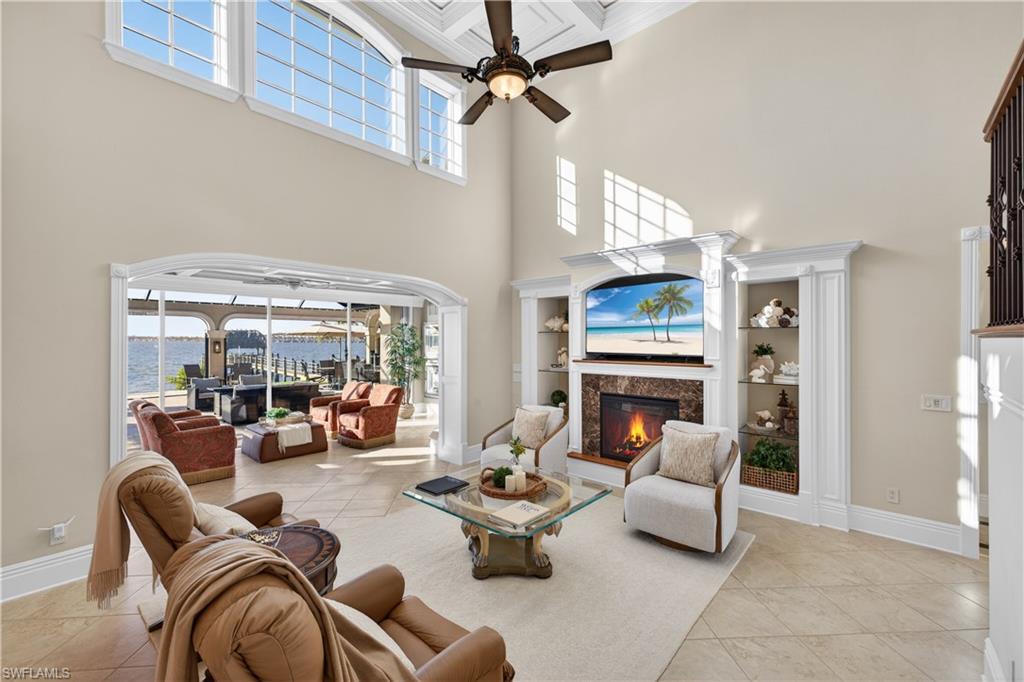 RIVERSIDE YACHT CLUB - Residential