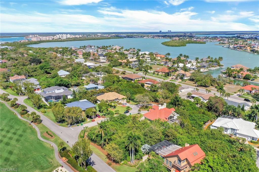 HIDEAWAY BEACH - Land