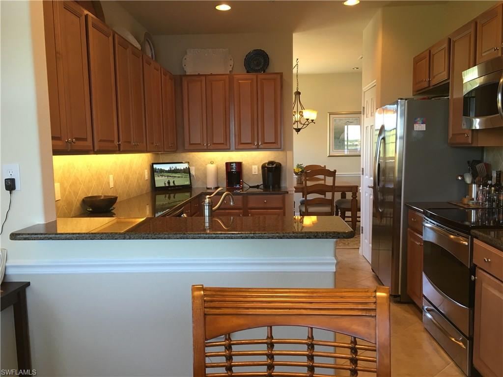 COACH HOMES AT HERITAGE BAY - Residential