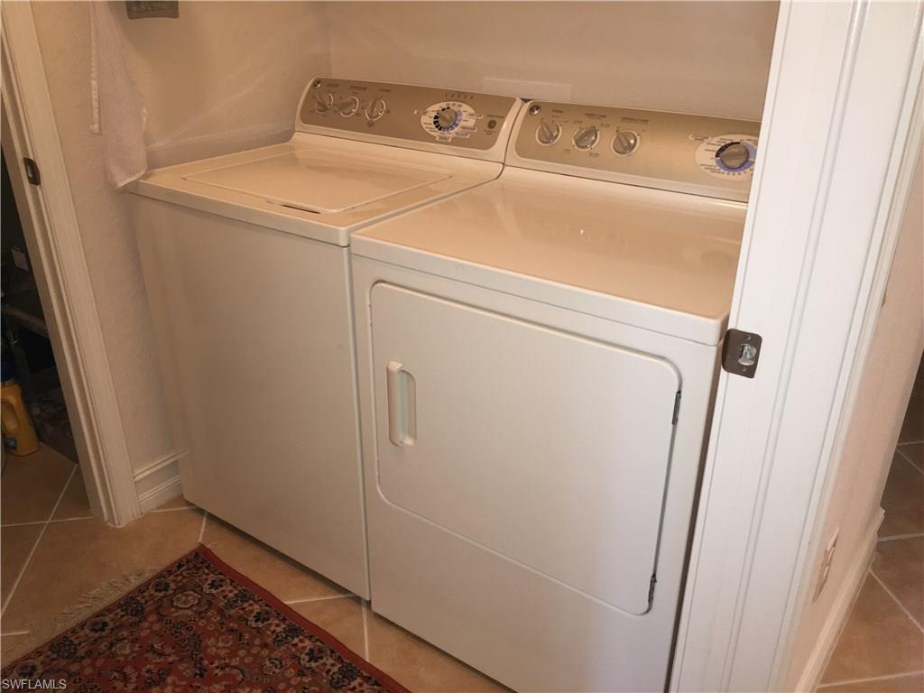 COACH HOMES AT HERITAGE BAY - Residential