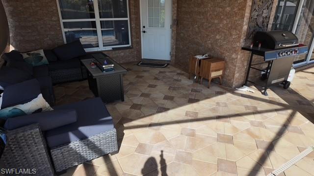 900 BUILDING - Residential