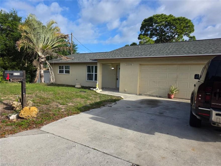 Nice floor plan that feels spacious from the moment you walk inside. Centrally located property 3/2. Relatively new AC, roof, and impact windows. Don't Miss the opportunity. Not located in a flood zone.