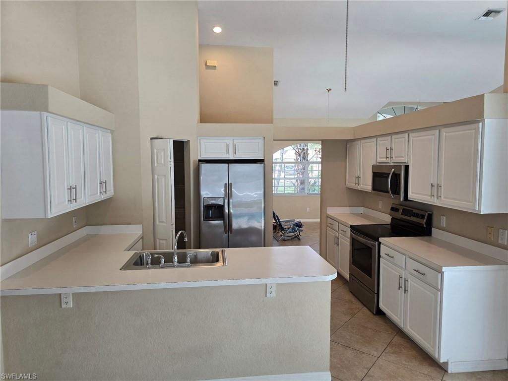 IMPERIAL GOLF ESTATES - Residential Lease