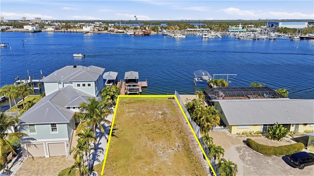 BEACH ESTATES - Land