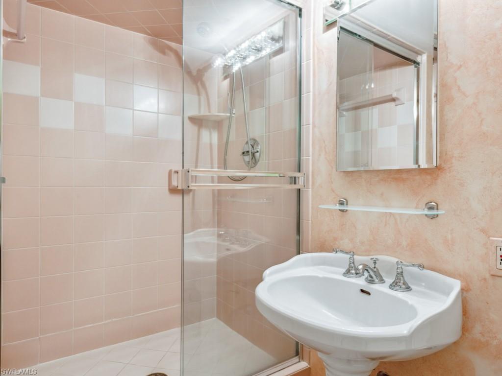 LES FALLS - Residential