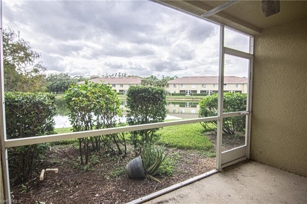 TOWNHOMES AT STONEYBROOK - Residential Lease