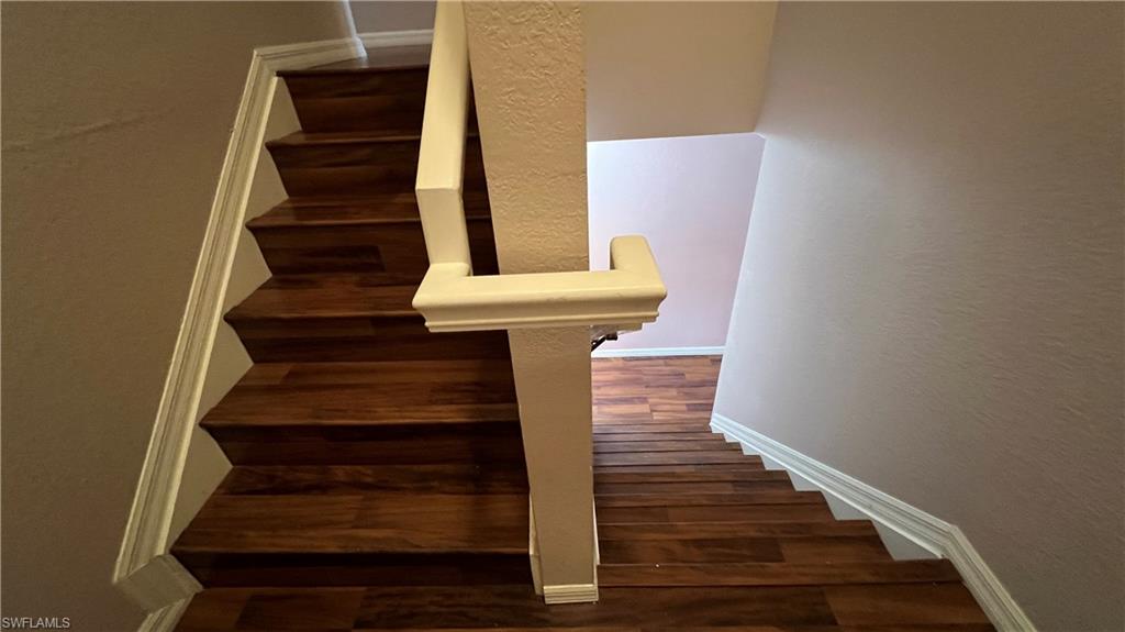 TOWNHOMES AT STONEYBROOK - Residential Lease