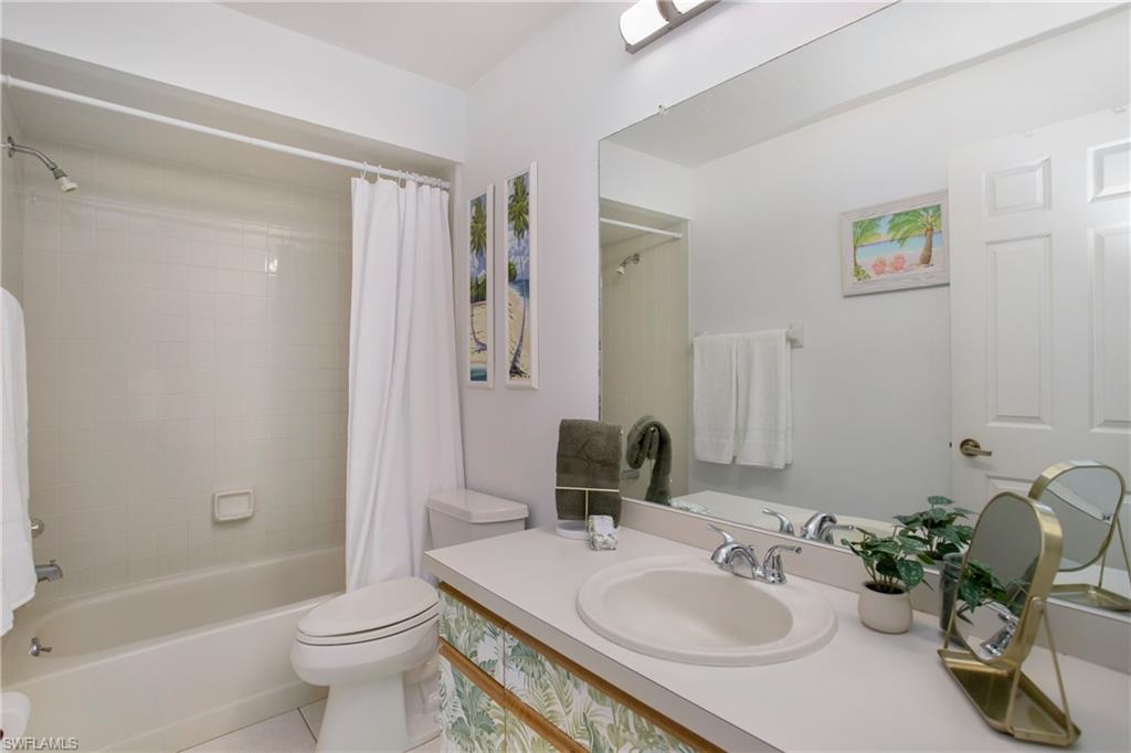 VILLAS FOUR - Residential