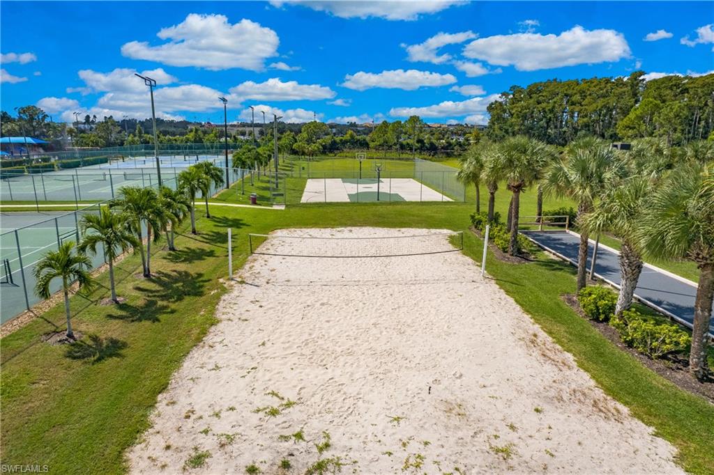 VILLAS FOUR - Residential