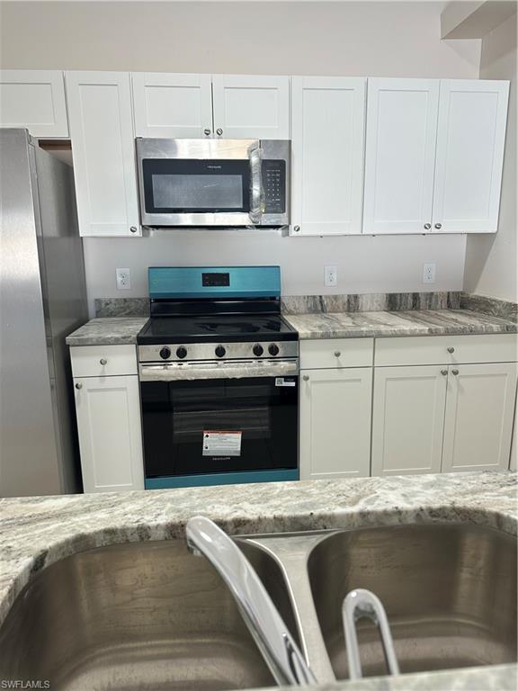 CAPE CORAL - Residential Lease