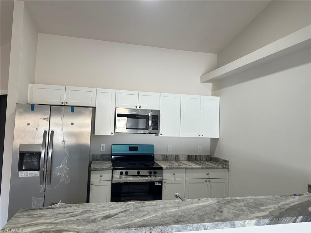 CAPE CORAL - Residential Lease