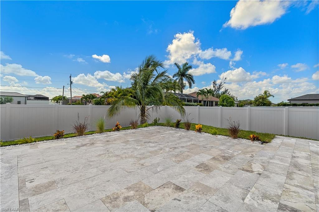 CAPE CORAL - Residential
