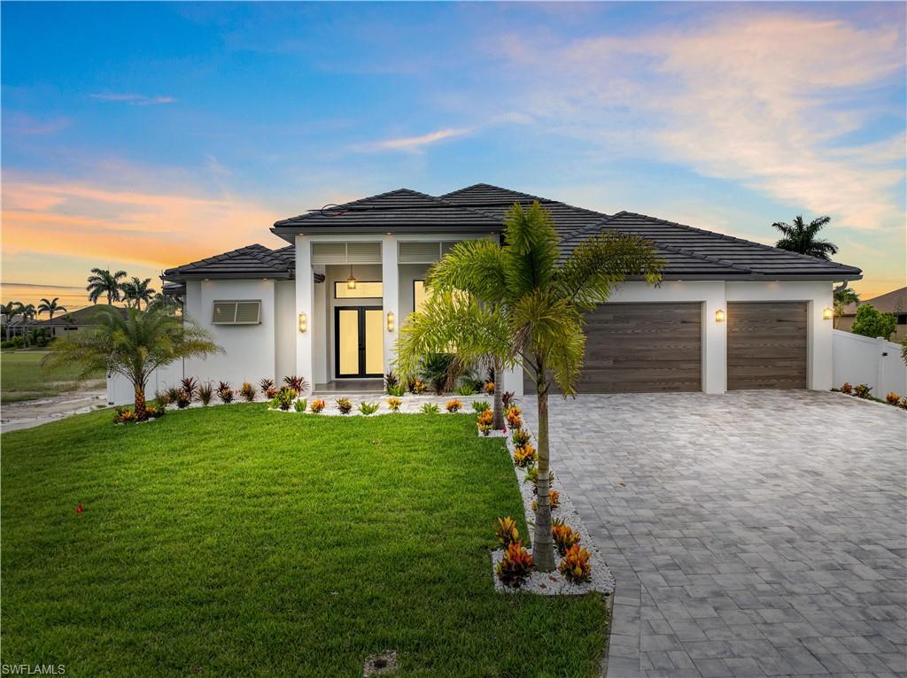 CAPE CORAL - Residential