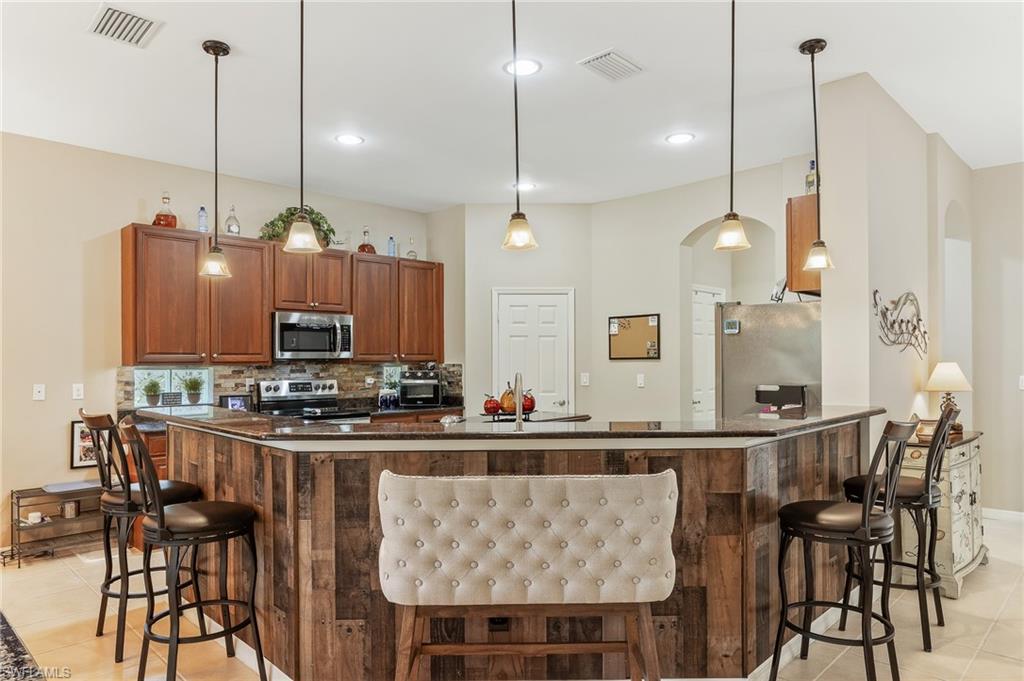 HAMPTON PARK - Residential