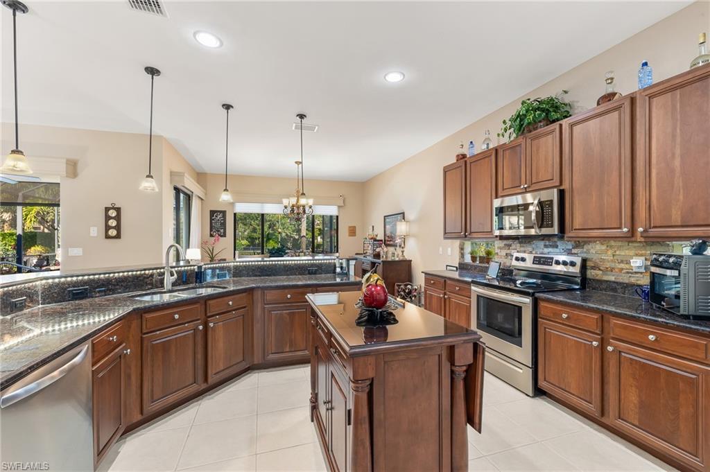 HAMPTON PARK - Residential