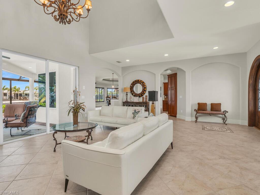 MARCO ISLAND - Residential