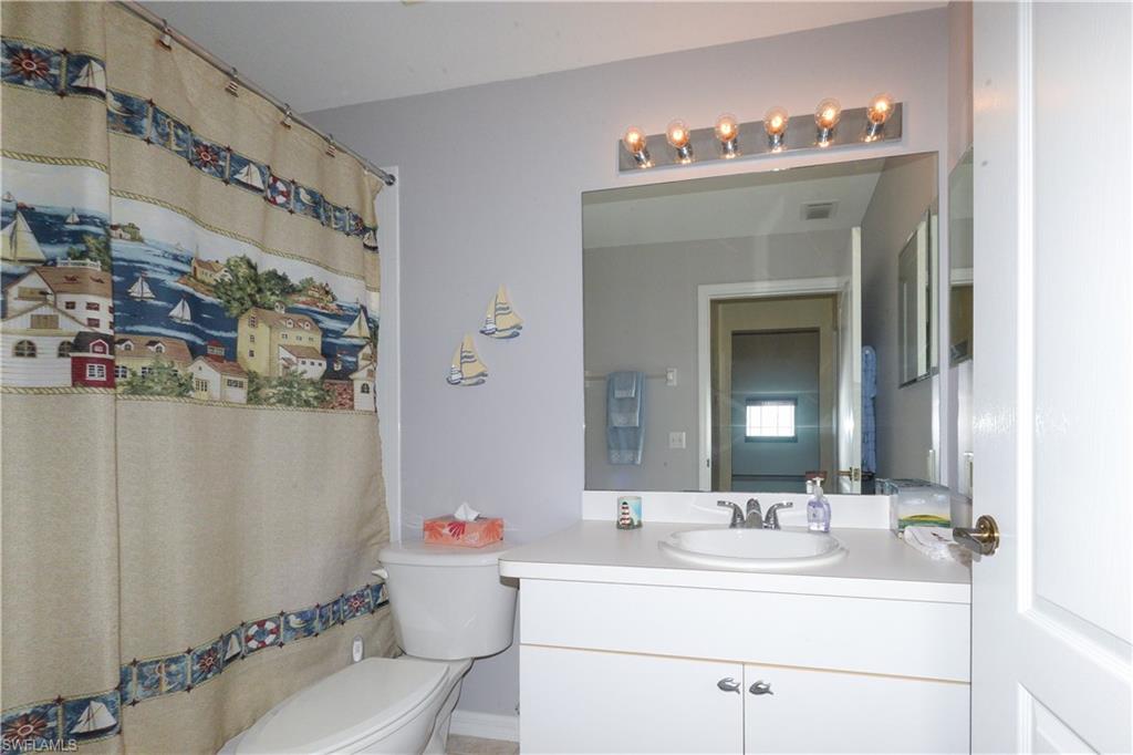 LAKESIDE GREEN - Residential