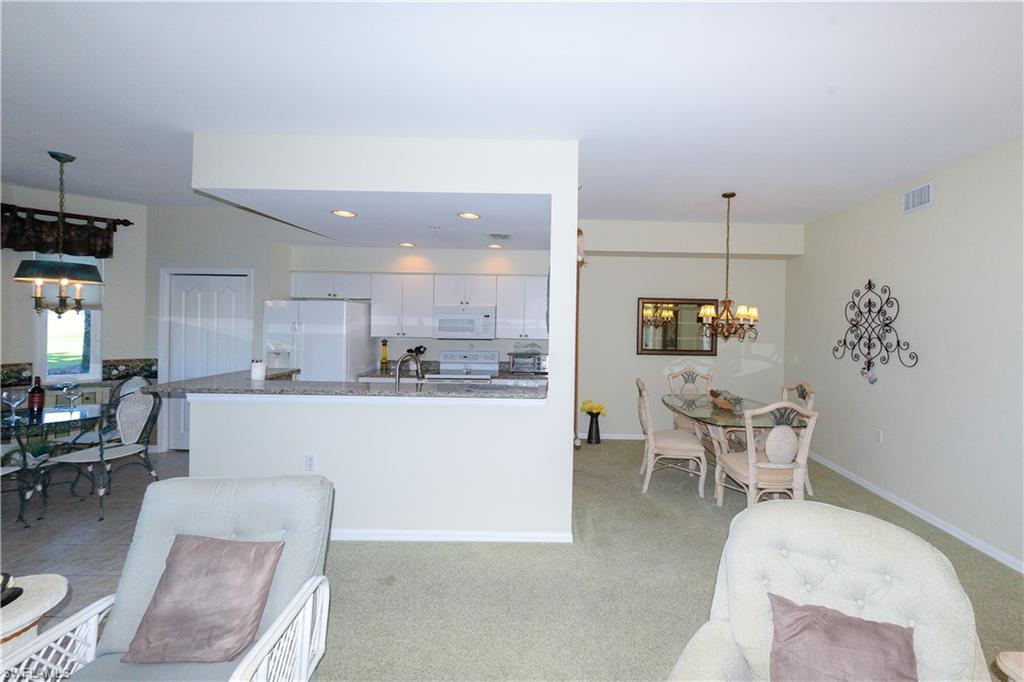 LAKESIDE GREEN - Residential