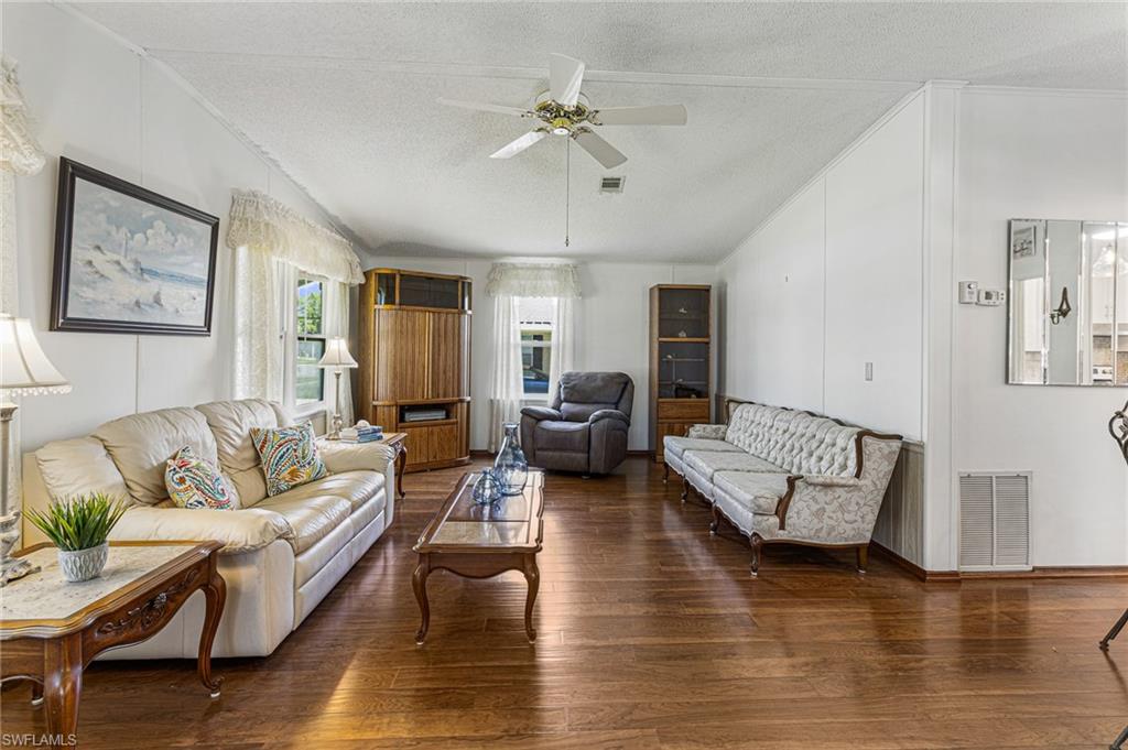 RIVIERA COLONY GOLF ESTATES - Residential