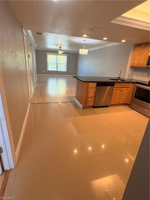 COR MARIE CONDO - Residential Lease