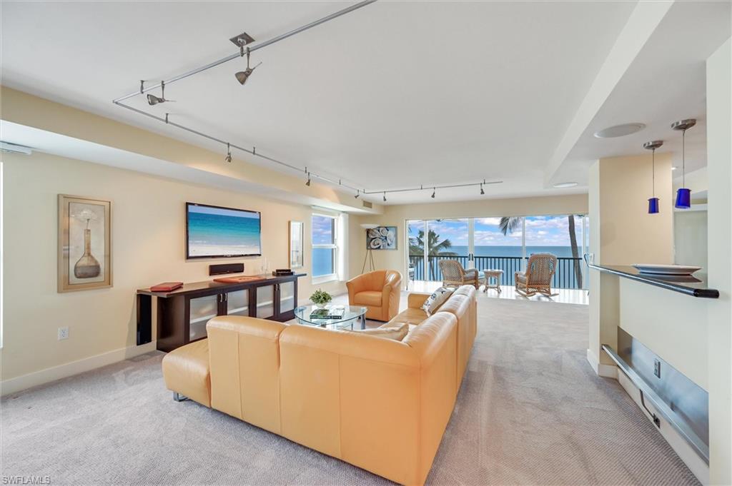 1275 GULF SHORE BLVD N 601