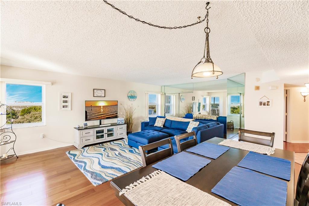 HICKORY BAY WEST - Residential
