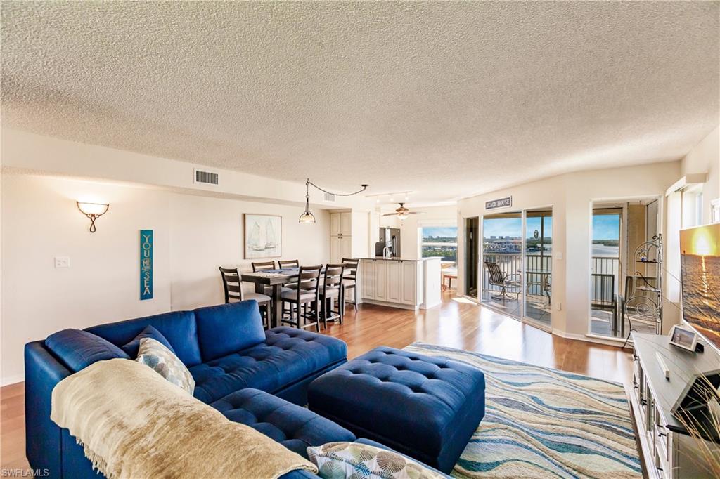 HICKORY BAY WEST - Residential