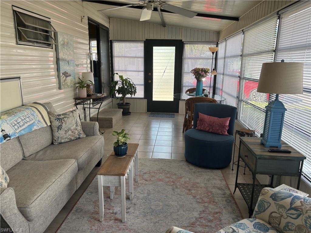 ENCHANTING SHORES - Residential