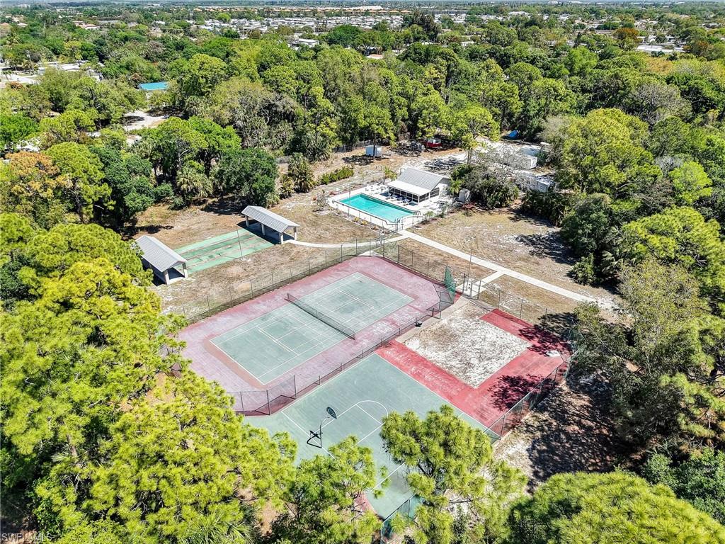 SPANISH GARDENS - Residential