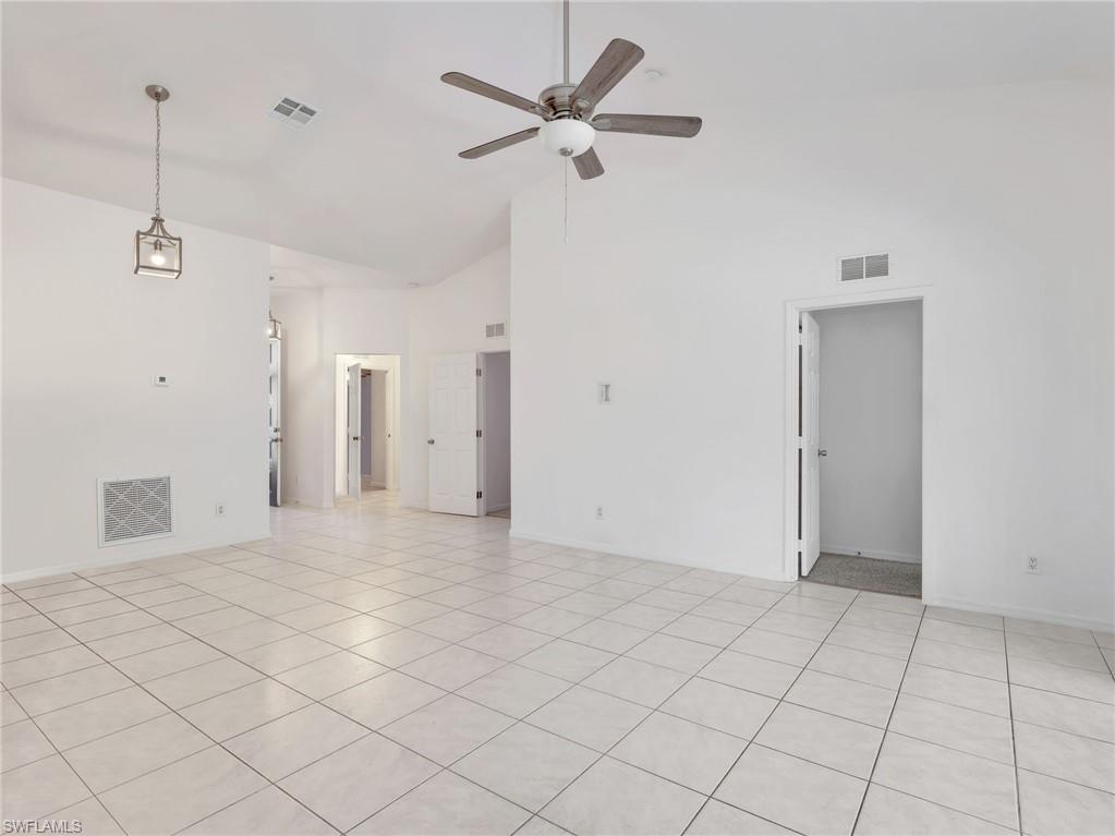 SPANISH GARDENS - Residential