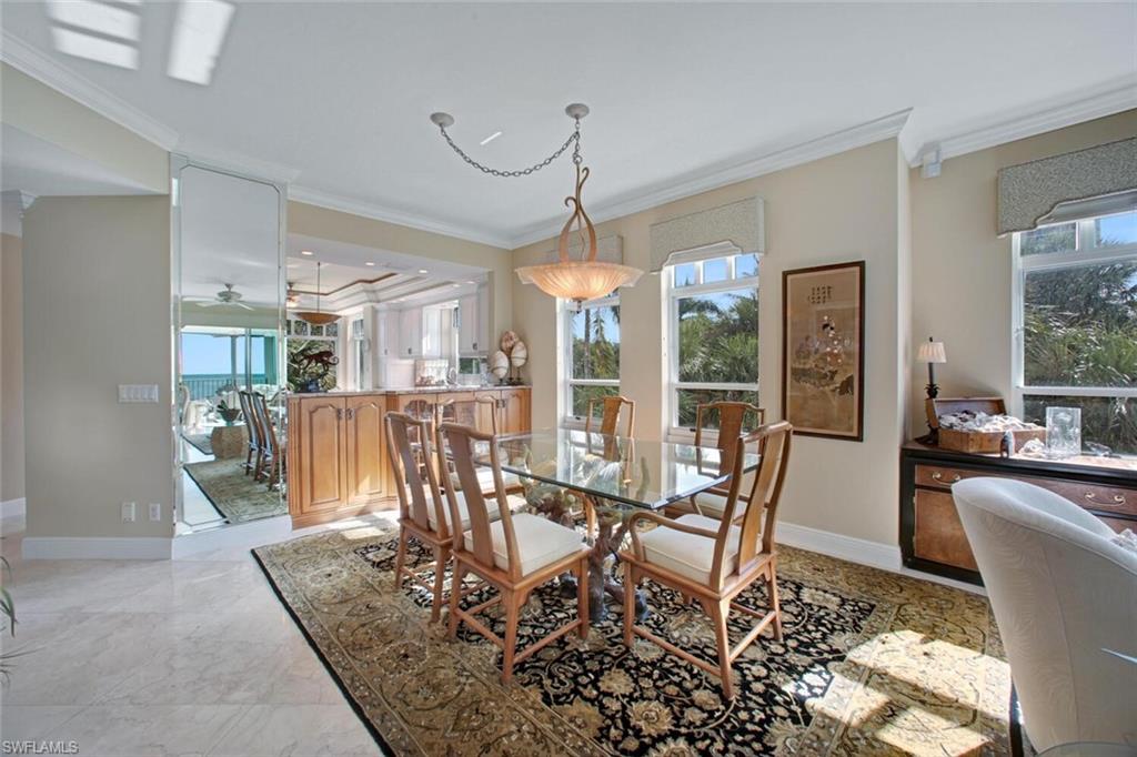 BAREFOOT BEACH CLUB - Residential