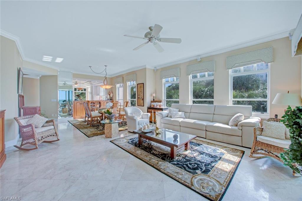 BAREFOOT BEACH CLUB - Residential