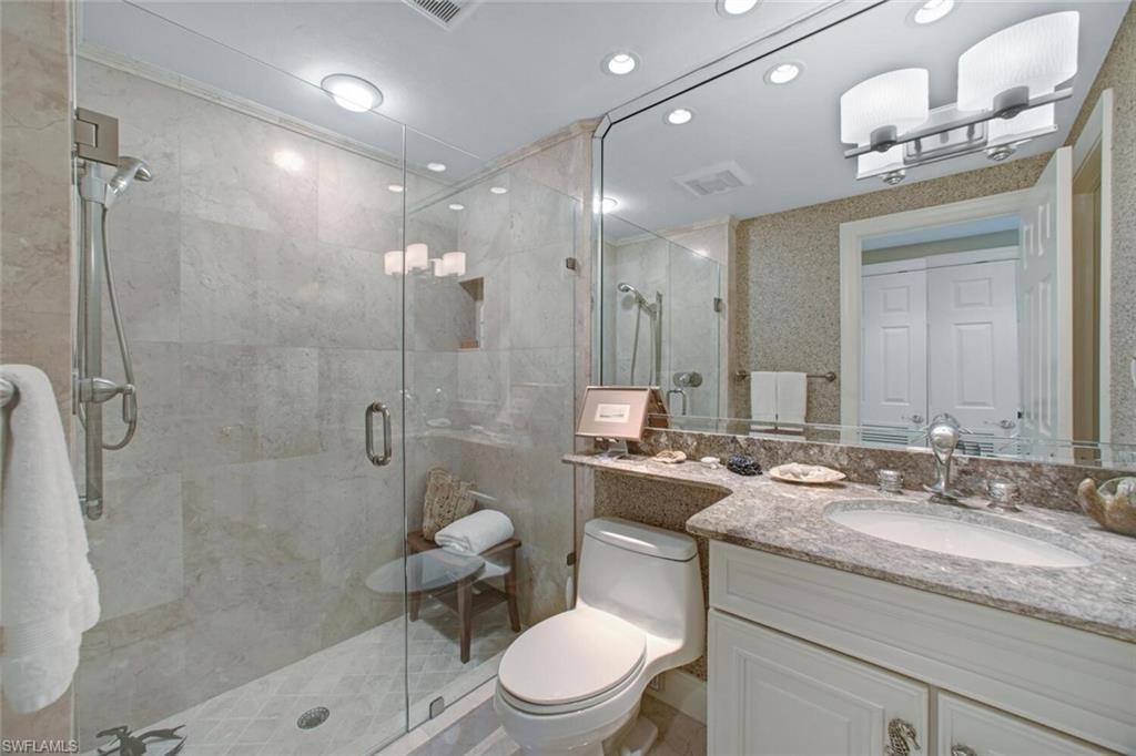 BAREFOOT BEACH CLUB - Residential