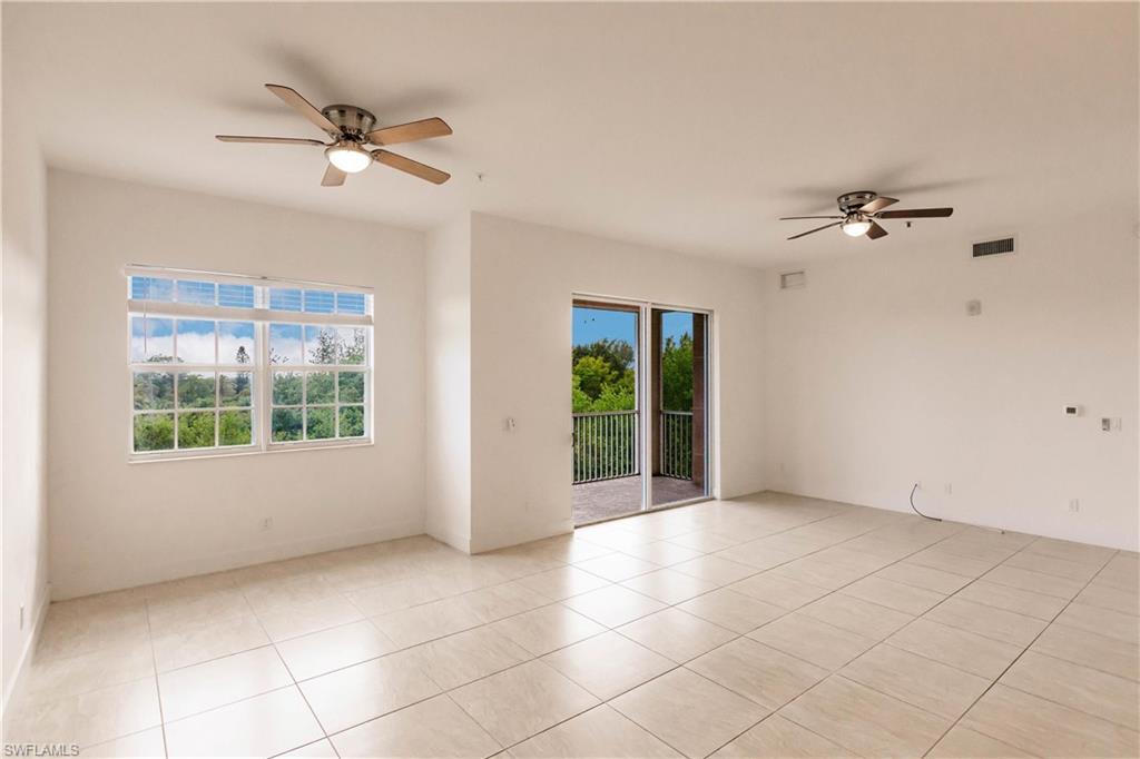 SABAL POINTE - Residential