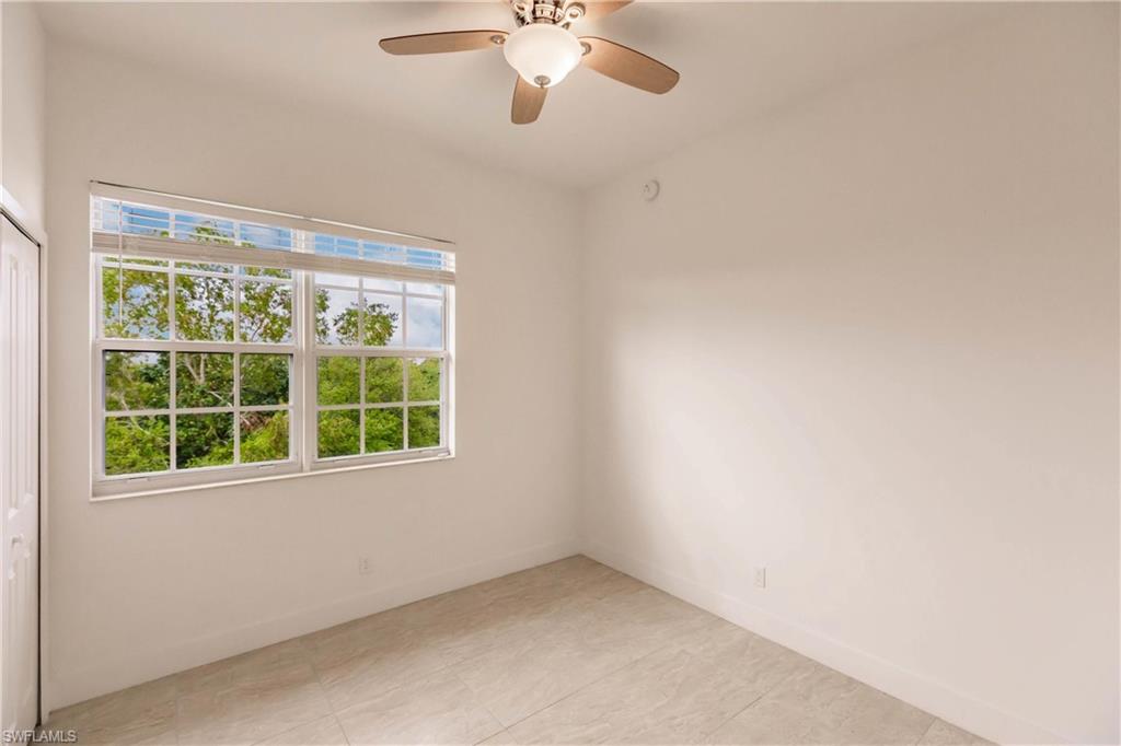 SABAL POINTE - Residential