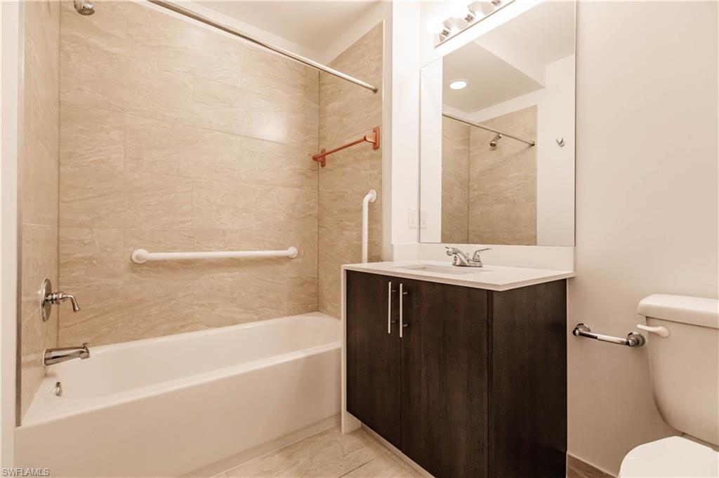 SABAL POINTE - Residential