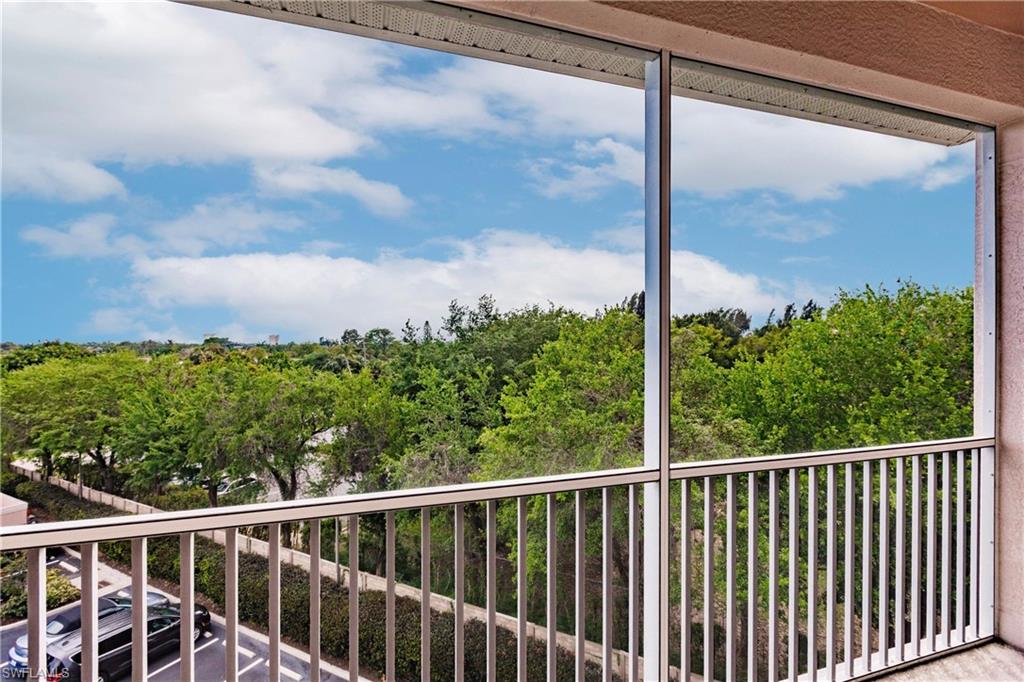 SABAL POINTE - Residential