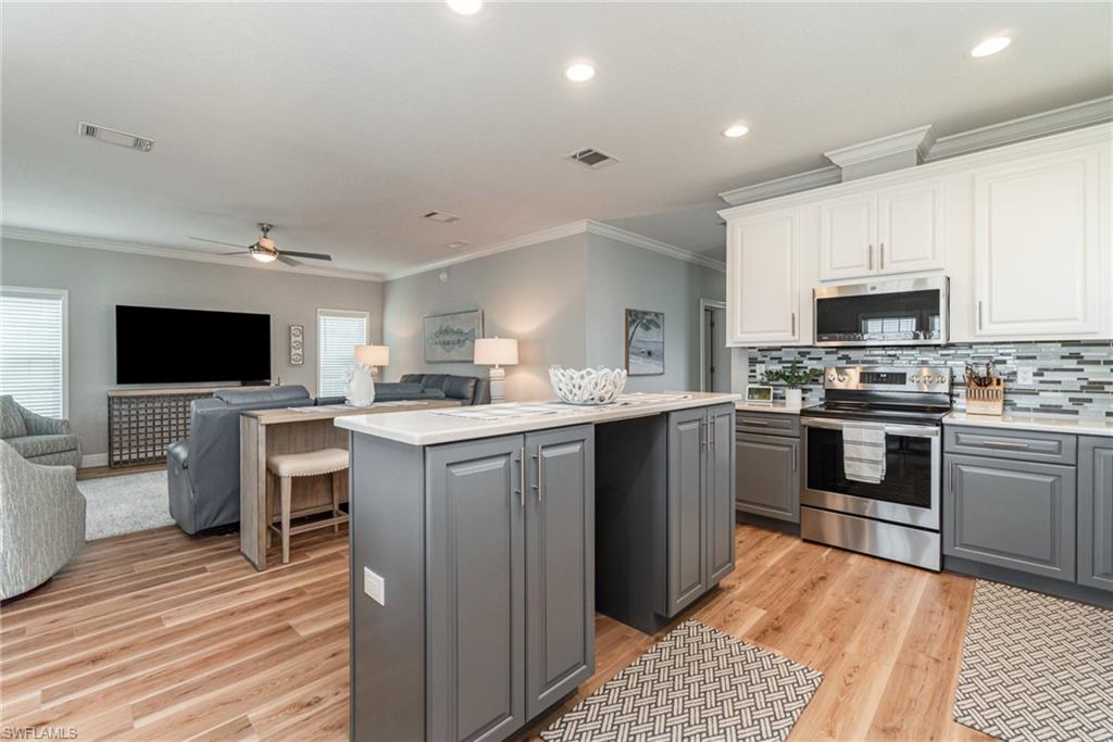 BAYSIDE ESTATES - Residential