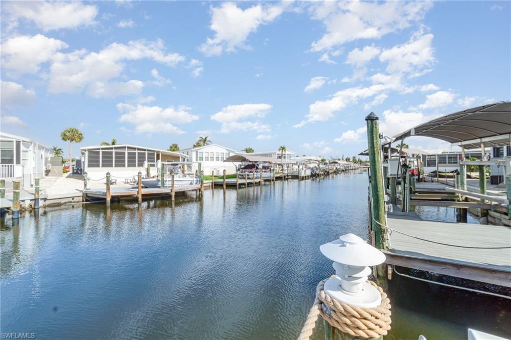 BAYSIDE ESTATES - Residential