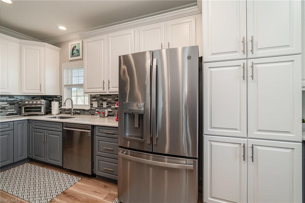 BAYSIDE ESTATES - Residential