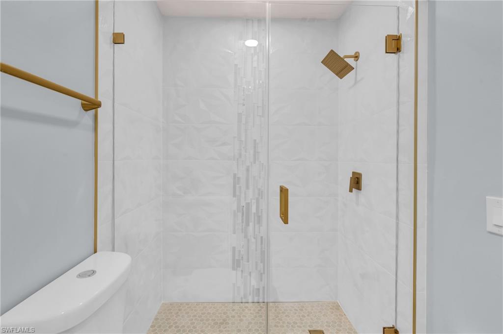 YACHT CLUB - Residential