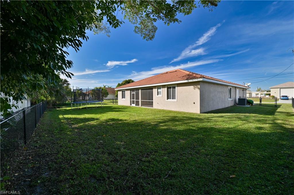 CAPE CORAL - Residential