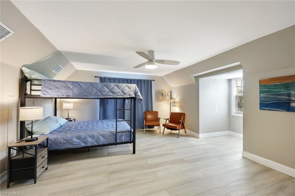 PIRATES COVE - Residential