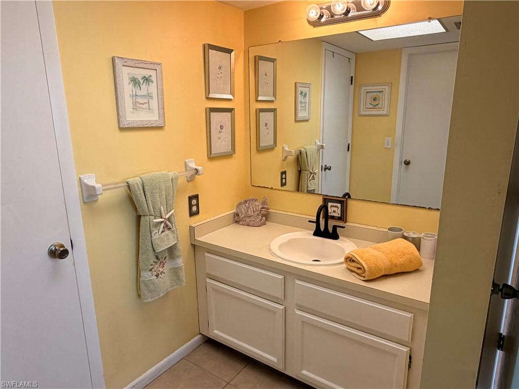 CORALEE CONDO - Residential