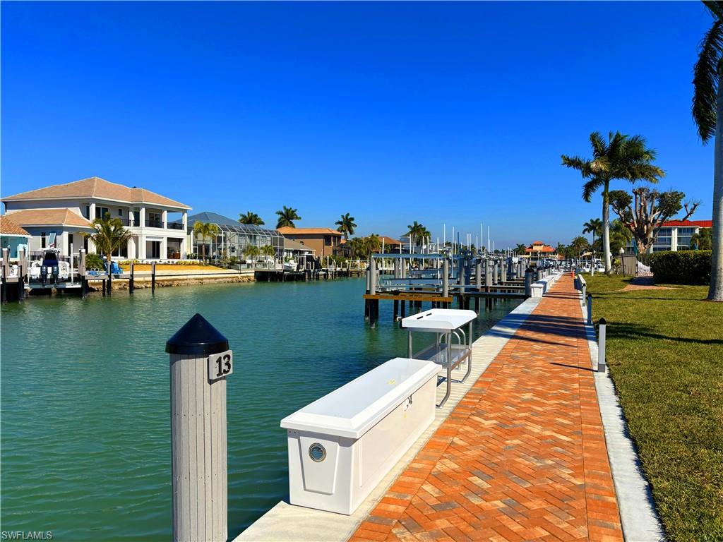 VANTAGE POINT - Residential