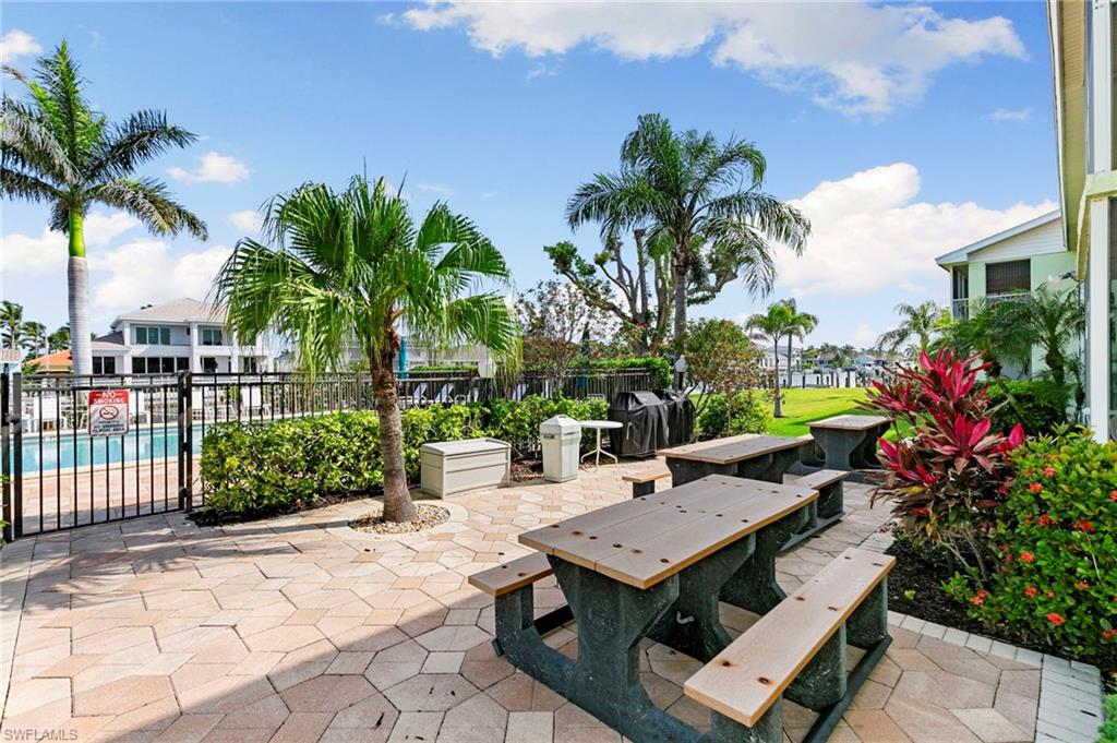 VANTAGE POINT - Residential