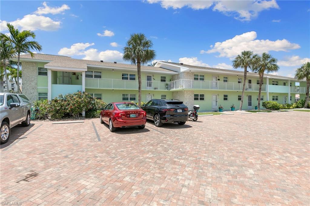 VANTAGE POINT - Residential